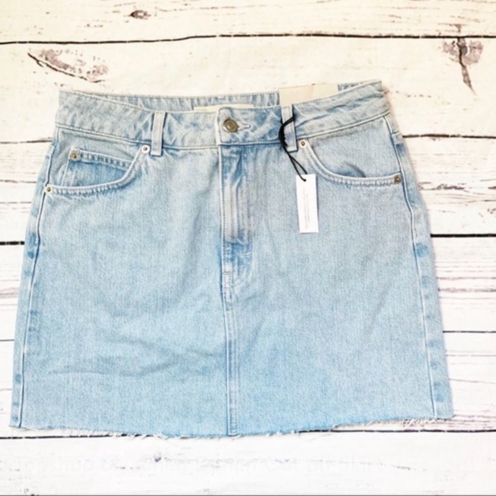 Topshop Denim Mini Bleached Jean Skirt Size 6 - Picture 6 of 7